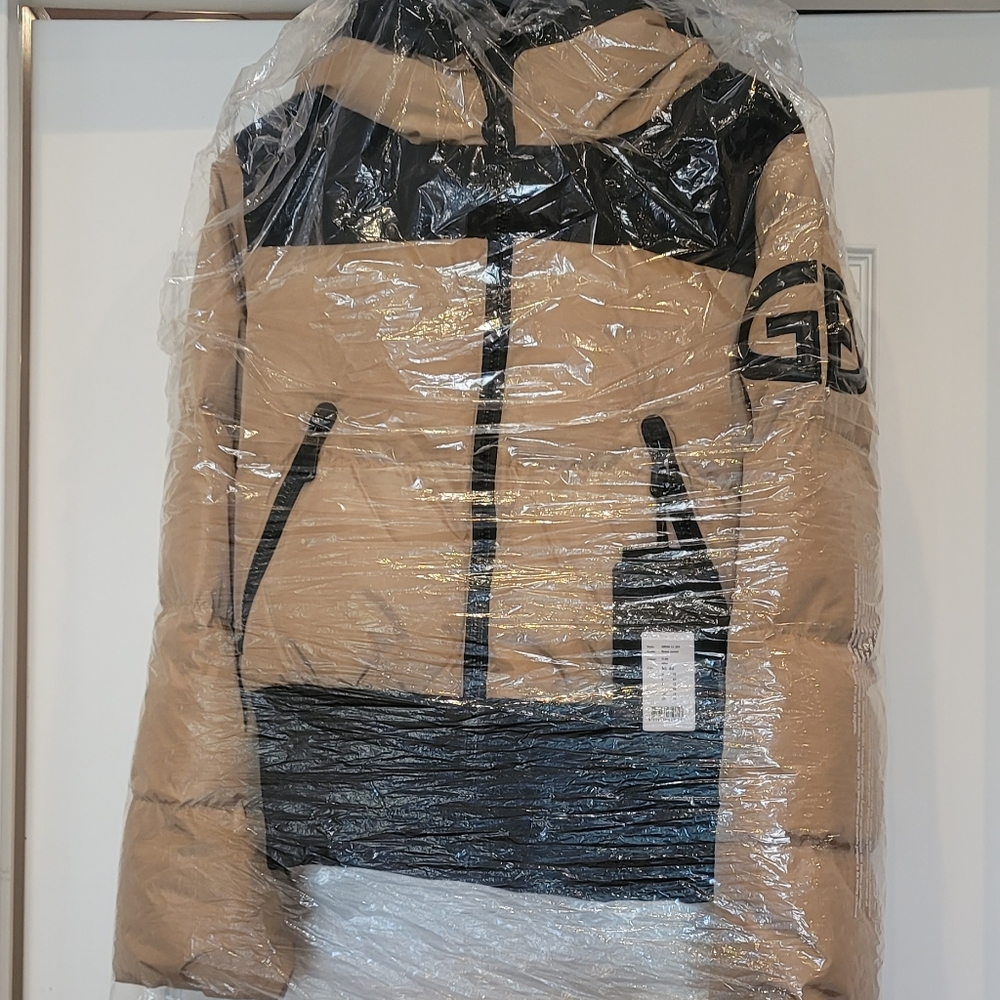 Goldbergh Reese Puffer Ski Jacket in  Latte - Picture 8 of 16